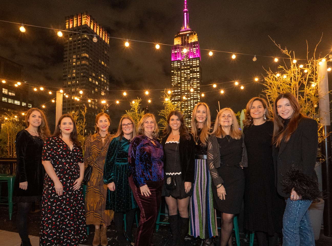 A picture of the team in front of the Empire State Building.